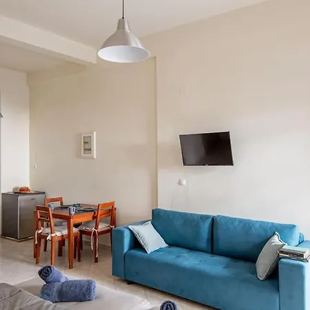 Comfy Marina Apartment Kalamata