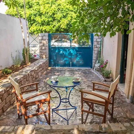 Comfy Marina Apartment Kalamata